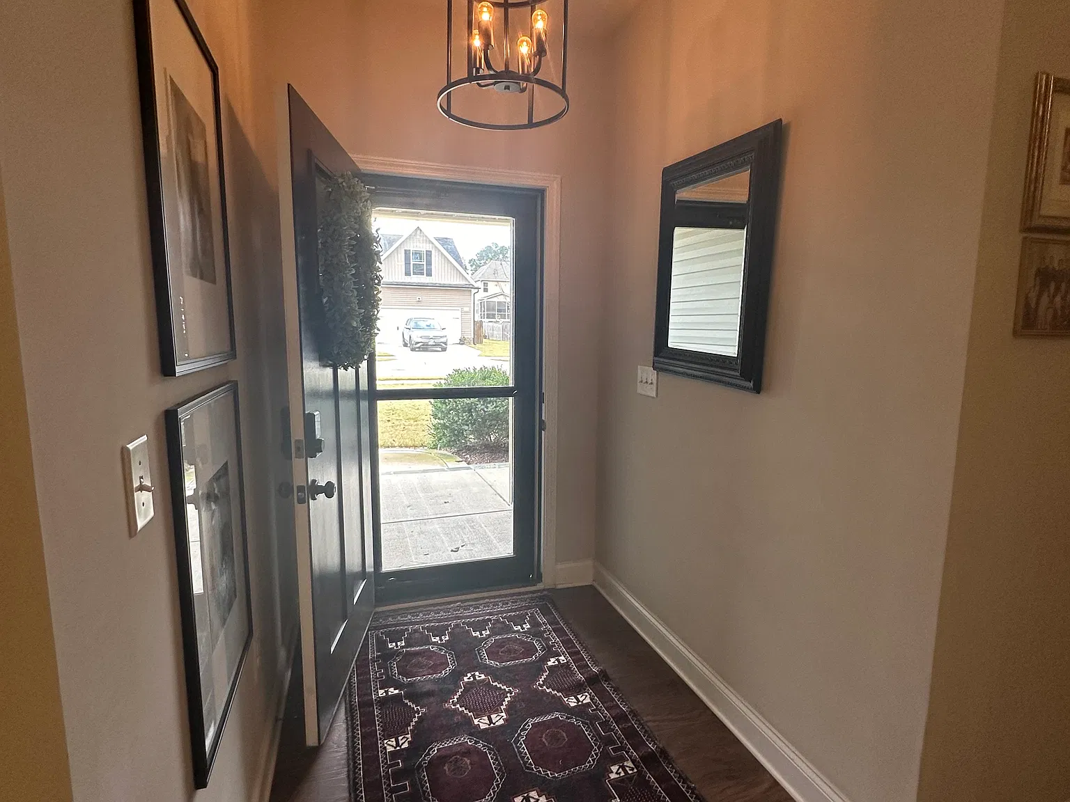 4 bed, 2179 sqft, $2,400 — Photo 2