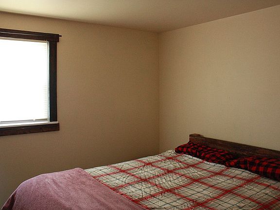 1st bedroom