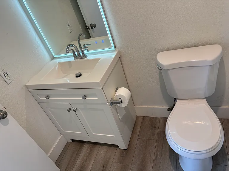 PARK CITY WALK APARTMENTS — Photo 49