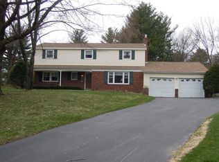 1 Blue Spruce Ln, Ballston Lake, NY 12019