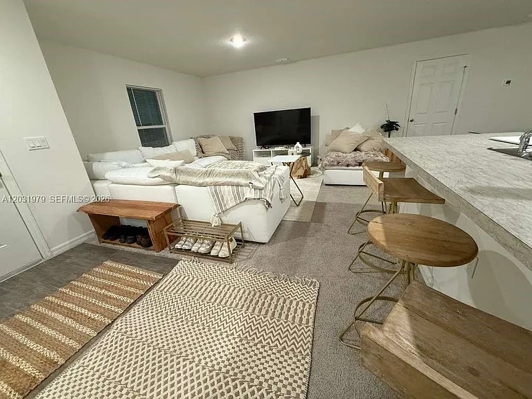 3941 SW Savona Blvd — Photo 4