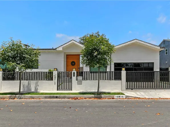 12815 Martha St, Valley Village, CA 91607
