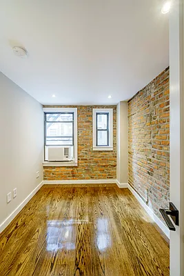 Rented by Douglas Elliman | media 39