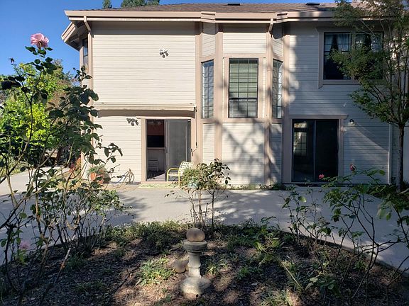 4th image of 1256 Saddle Ct