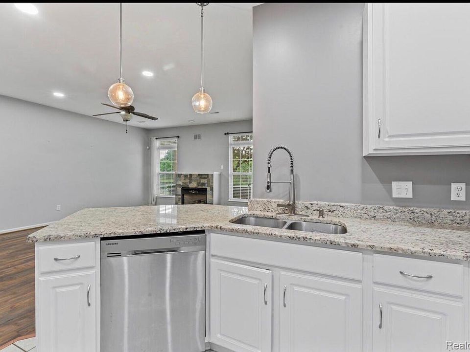 4109 Addington Dr, photo 6