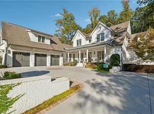 935 Peachtree Battle Ave NW, Atlanta, GA 30327