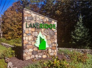 62 Woodside Cir UNIT 62, Torrington, CT 06790