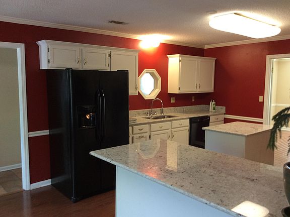 2nd image of 2481 Sportsman Dr