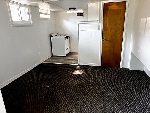 5th image of 1208 W White Oak St #1