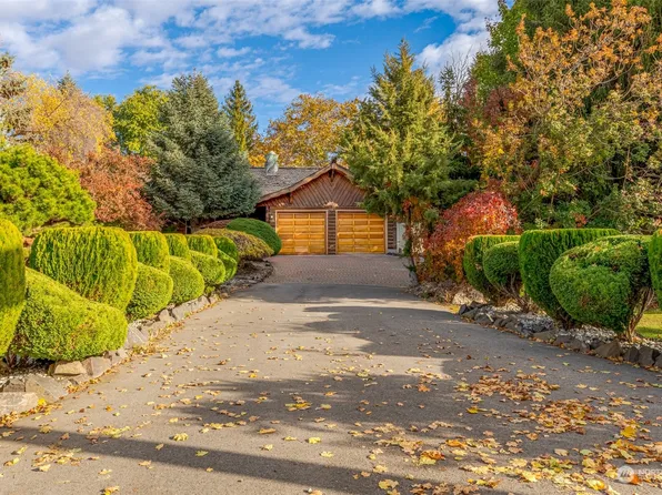 1807 Grant Road, East Wenatchee, WA 98802