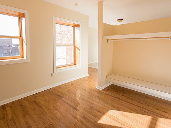4th image of 253 Erskine St #305