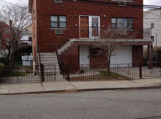569 Hollywood Ave, Bronx, NY 10465