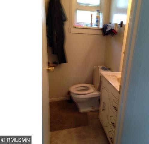 2nd image of 938 Farrington St