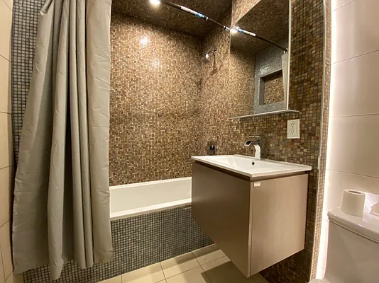 Rented by Lofts and Flats LLC | media 4