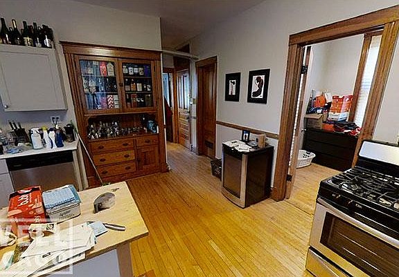 5th image of 2324 W Belden Ave #2