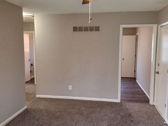 3rd image of 5705 NE 51st St #Db76575b8