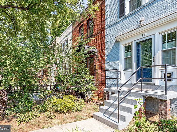 2nd image of 331 Mount Vernon Ave
