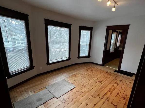 437 N Main St, Jefferson, WI 53549