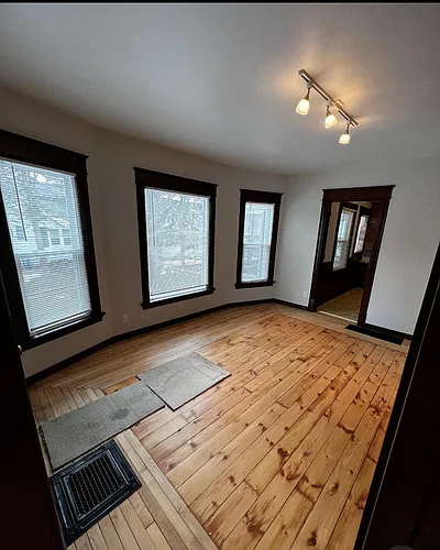 437 N Main St Photo 1