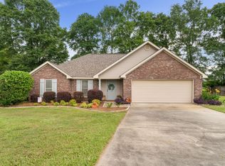 18 Cobblestone Dr, Sumrall, MS 39482