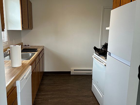 3rd image of 5300 Sweet Home Rd APT 1