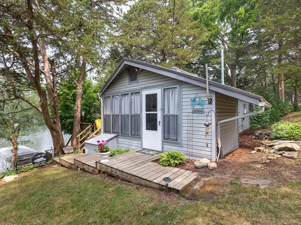 25939 206th Ave, Manchester, IA 52057