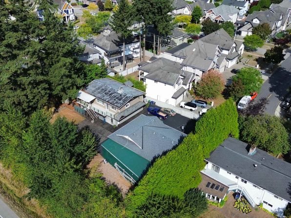 3 bedroom rental in Surrey — photo 28