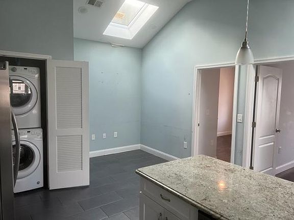 4th image of 42 Van Wagenen Ave APT 2