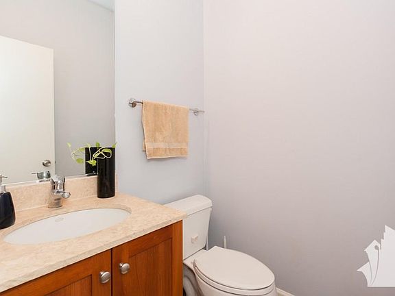 2nd image of 3355 N Hamilton Ave #B