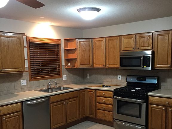 3rd image of 266 Highpoint Cir S