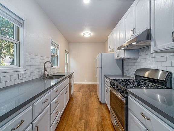 4th image of 2026 San Antonio Ave #De430386c