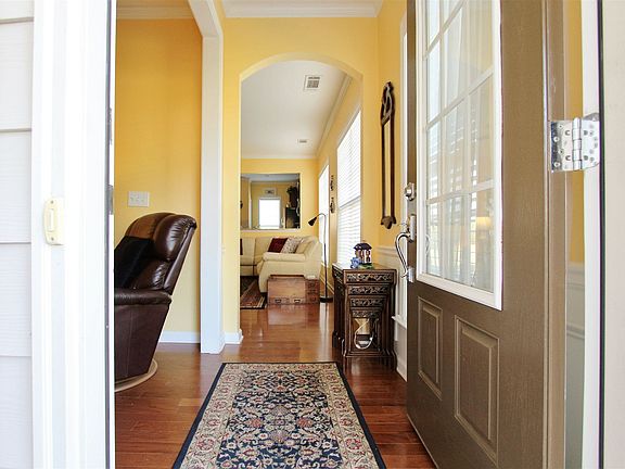 3rd image of 1190 Flat Rock St