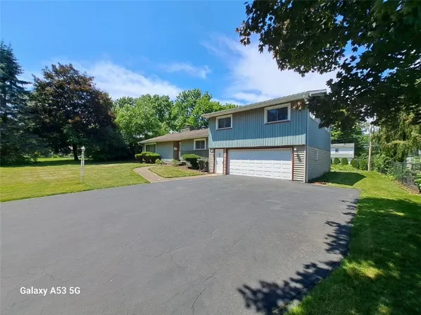 330 Ashbourne Rd, Rochester, NY 14618