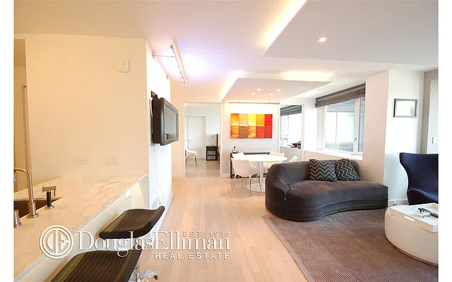 Rented by Douglas Elliman | media 19