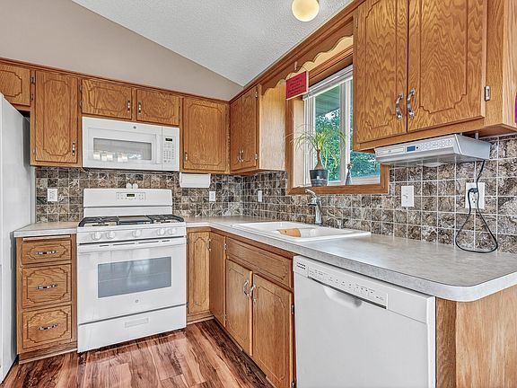 3rd image of 14221 Vanadium St NW