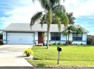 941 Grapefruit Rd SE, Palm Bay, FL 32909
