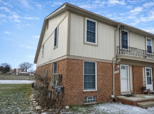 35161 Terrybrook Dr, Sterling Heights, MI 48312