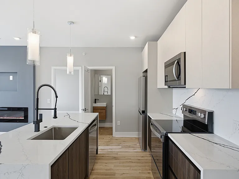 Veranda Apartments — Photo 18
