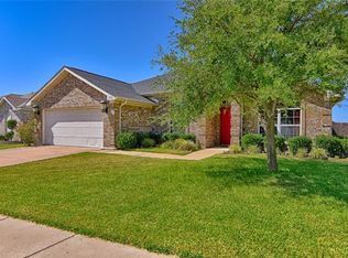 350 McMurtry Dr, Arlington, TX 76002
