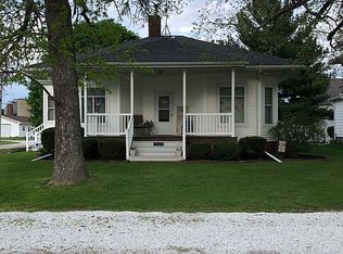 126 Pine St, Adair, IL 61411