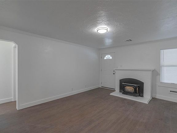 5th image of 939 SW 58th St