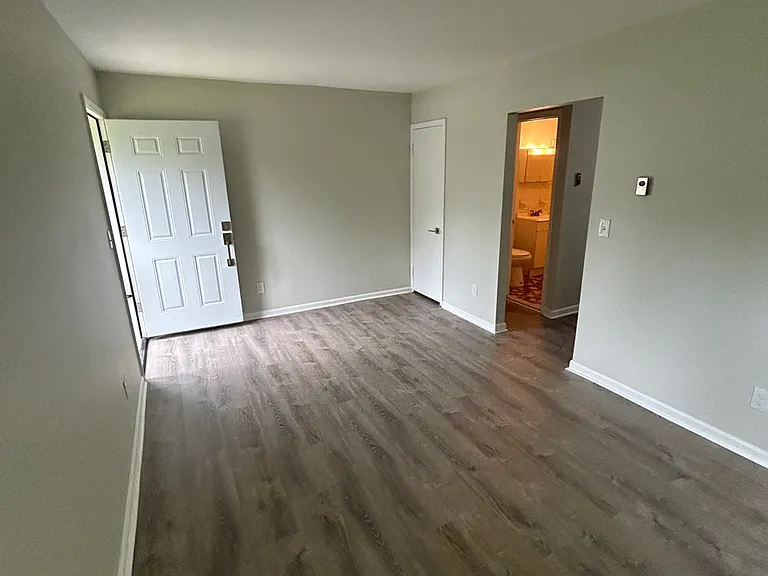 Hudson Valley Apartments — Photo 15