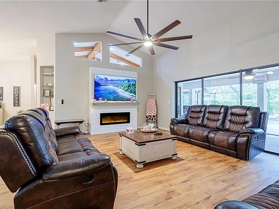 4th image of 1445 Scenic ST