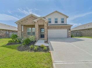 8515 Lake Groove Ln, Mont Belvieu, TX 77523