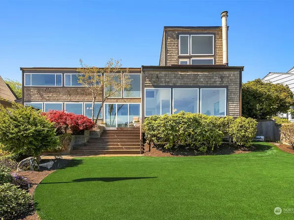 16016 Beach Drive NE, Lake Forest Park, WA 98155