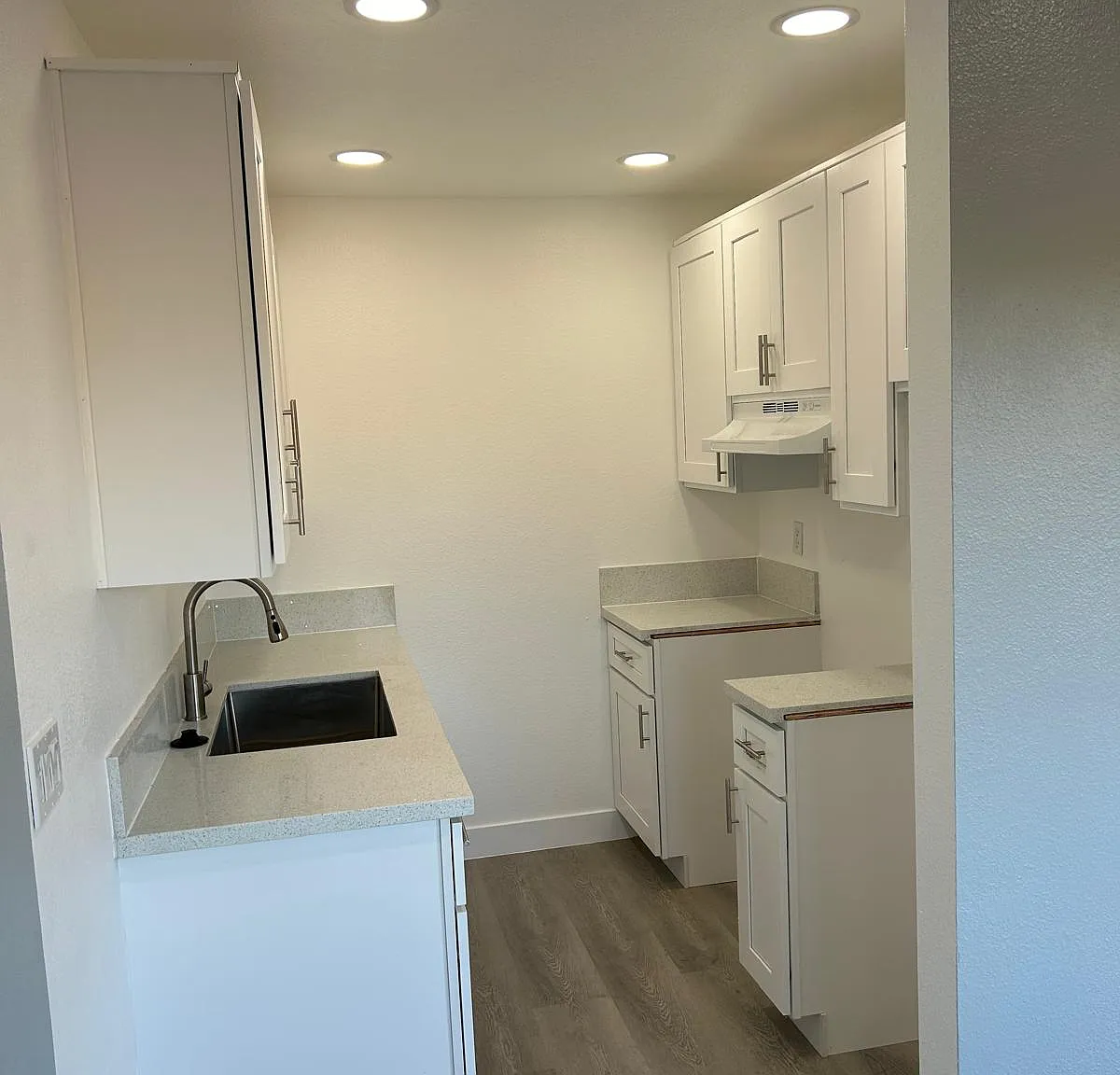 2 bed, 900 sqft, $2,000 — Photo 4