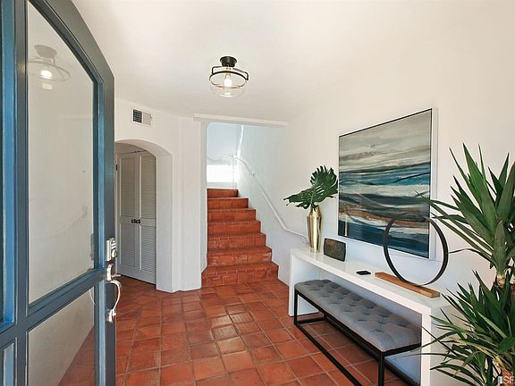 4th image of 10 El Sereno Ct