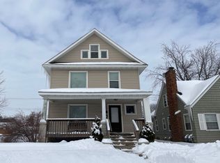 741 Geranium Ave E, Saint Paul, MN 55106