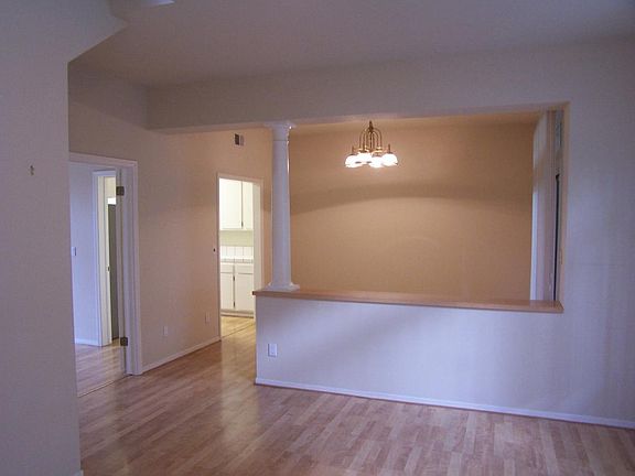 3rd image of 3125 Woods Cir