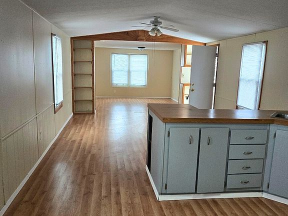 2nd image of 1101-1151 6th St #17890513